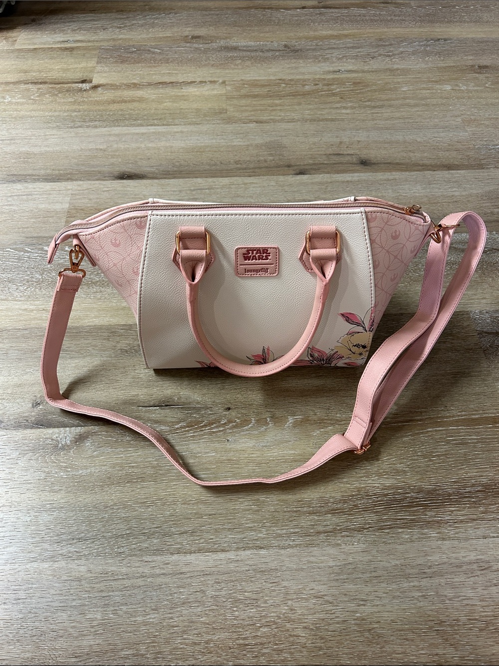 Loungefly Pink Princess Leia Purse - Picture 10 of 10